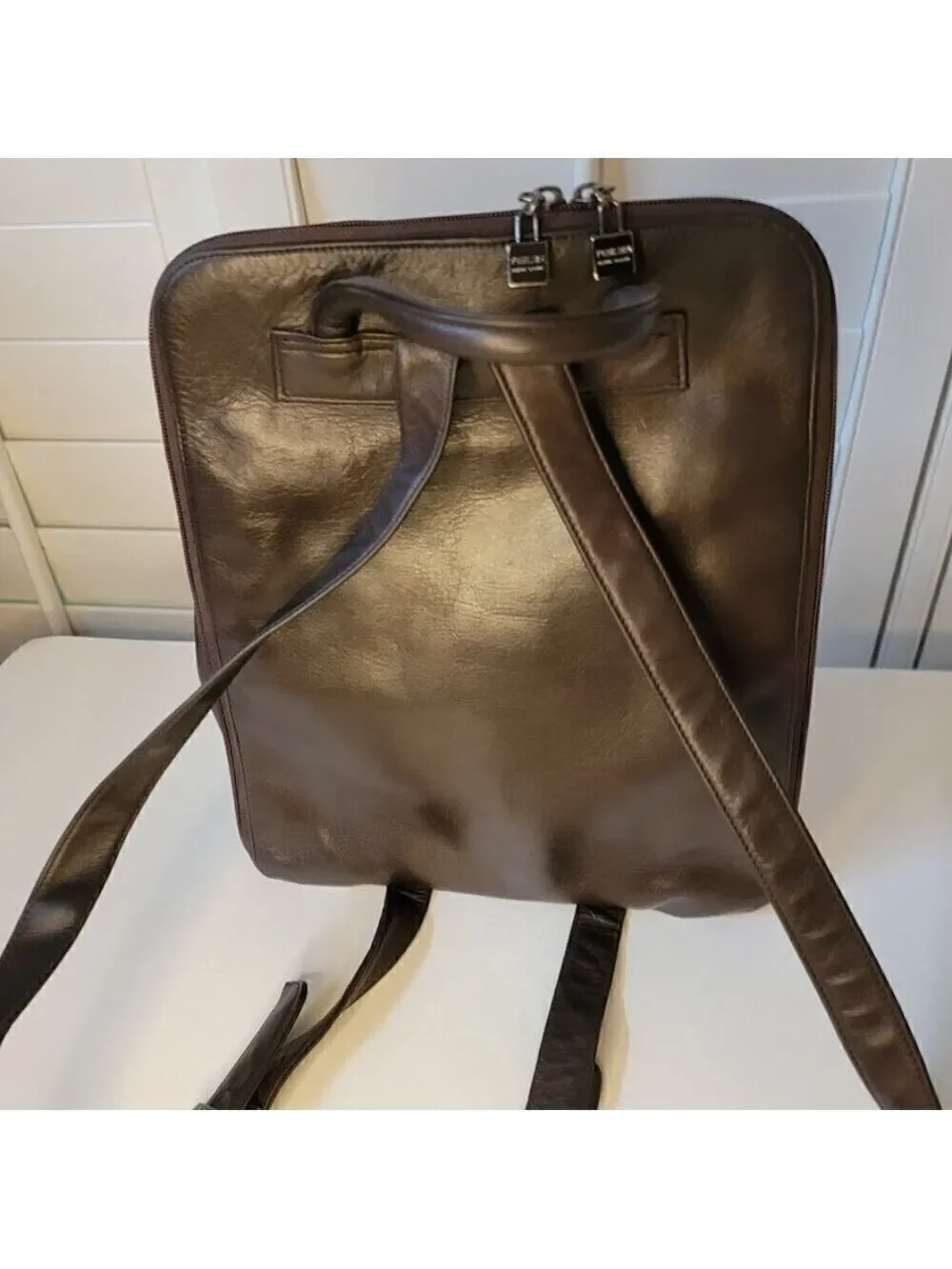 Perlina ny leather